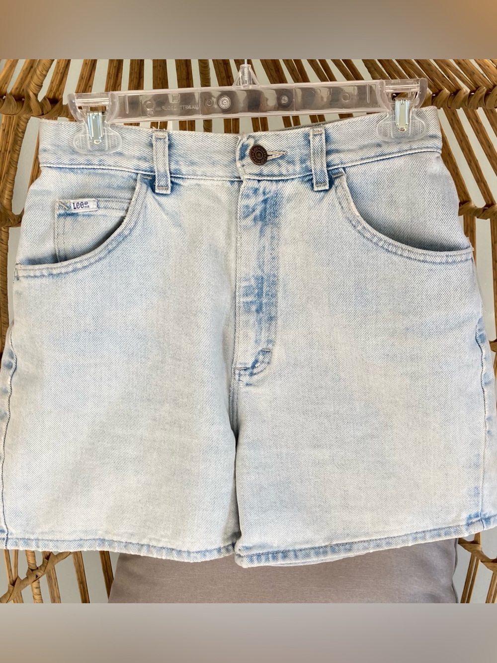 80’s-90’s Vintage Lee High Rise Denim Shorts Light Wash Mom Jean Shorts USA